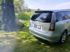Mitsubishi Grandis