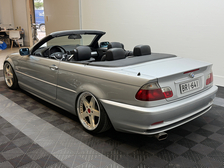 BMW 323