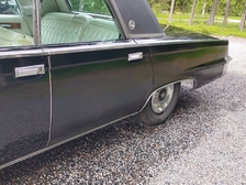 Imperial LeBaron