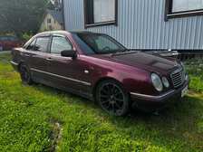 Mercedes-Benz E