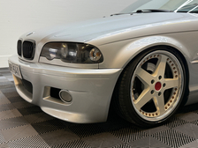BMW 323