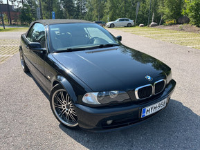 BMW 323