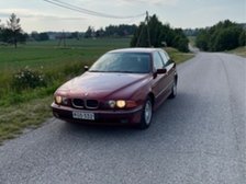BMW 523