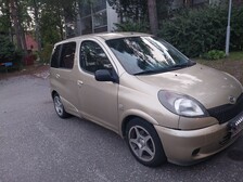 Toyota Yaris Verso