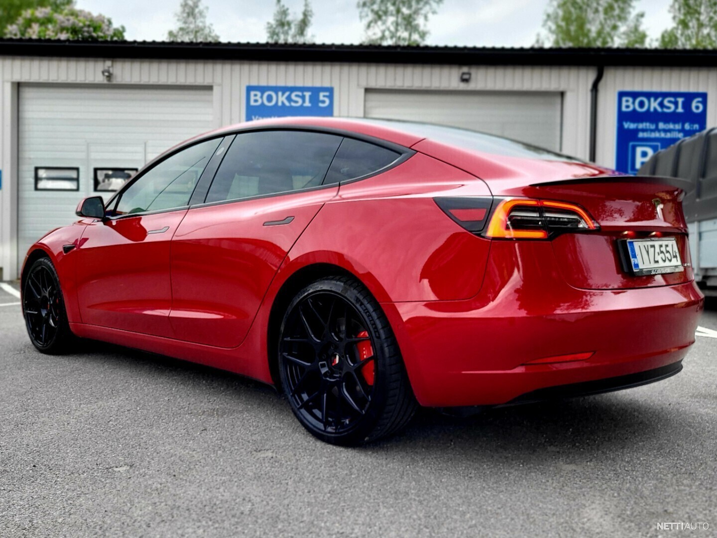 1 / 13
