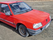 Peugeot 309