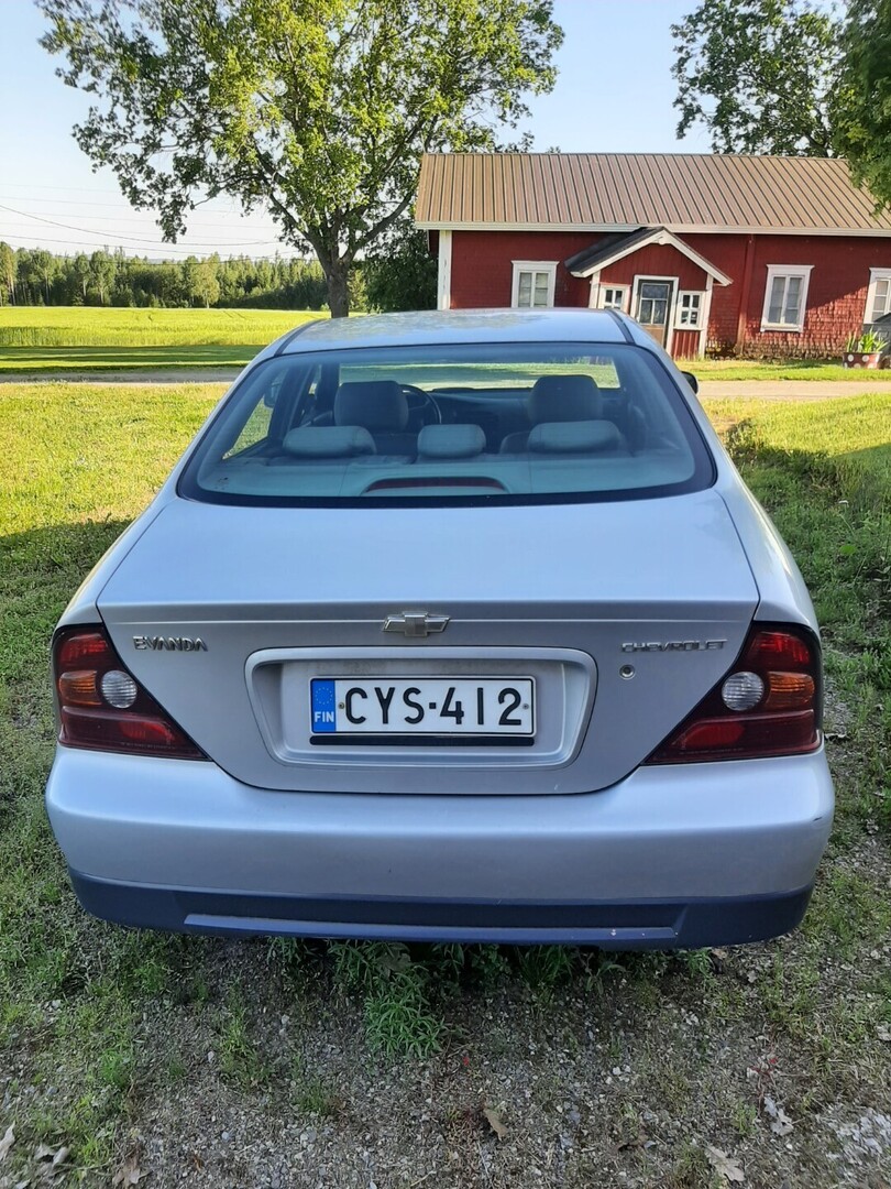 Chevrolet Evanda 2005, kuva 3/5