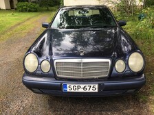 Mercedes-Benz 300