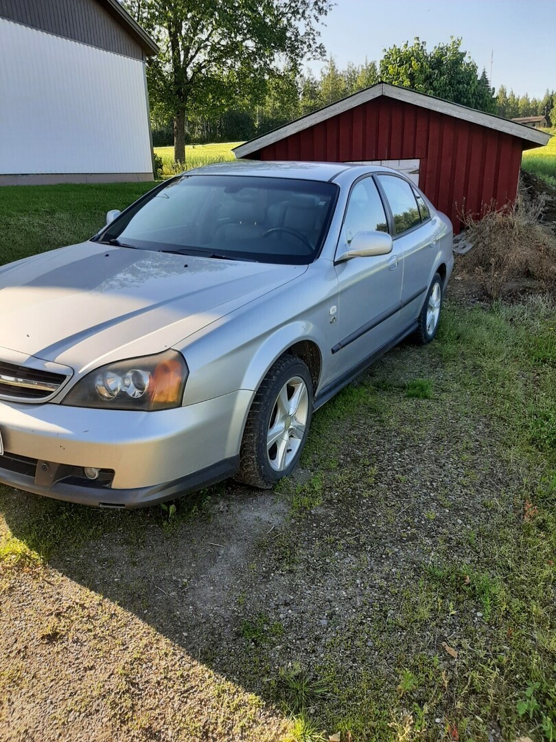 Chevrolet Evanda 2005, kuva 4/5