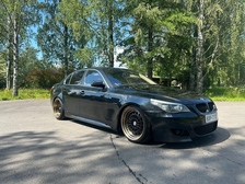 BMW 550