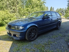BMW 330