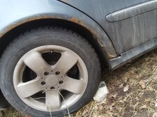 Mercedes-Benz E