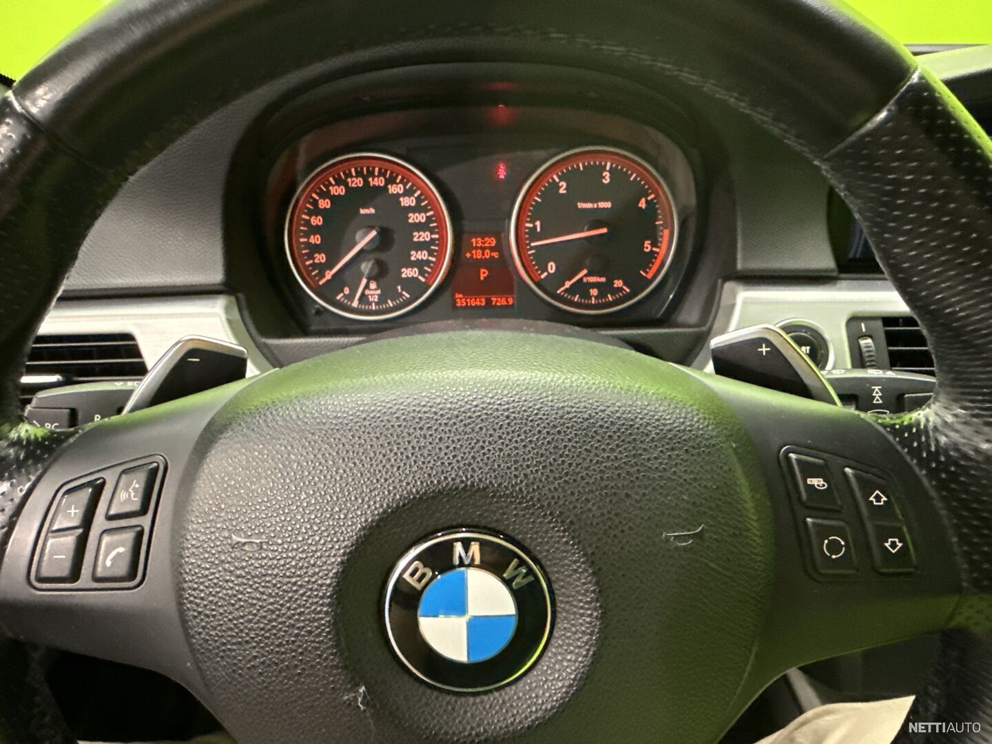 17 / 26