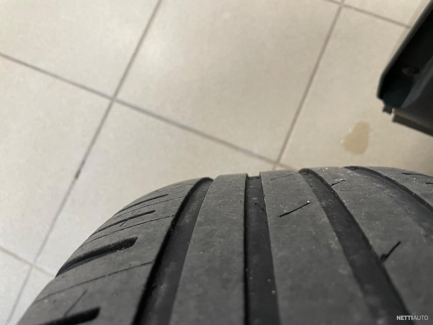 19 / 21