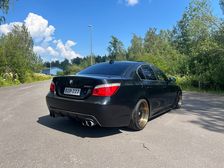 BMW 550