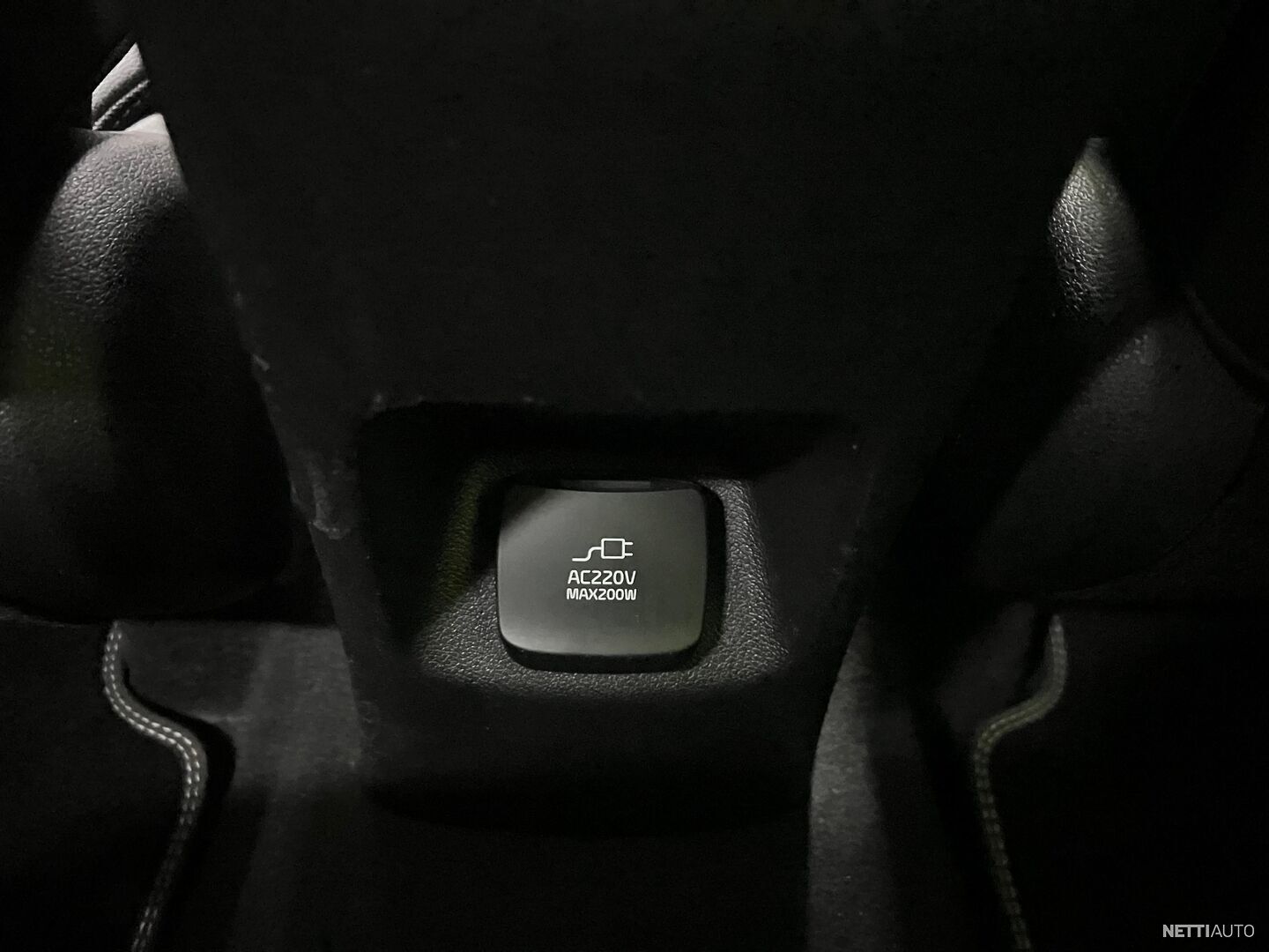 23 / 25