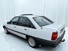 Opel Omega
