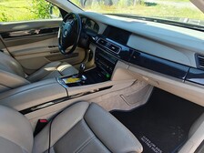 BMW 740