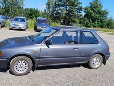 Mazda 323
