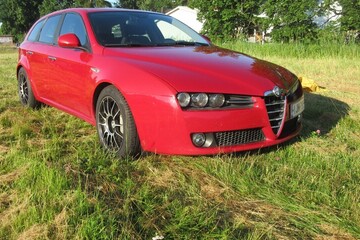 Alfa Romeo 159