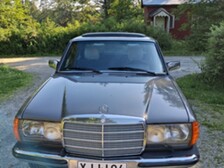 Mercedes-Benz 300