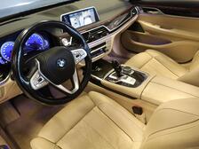 BMW 740