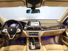 BMW 740