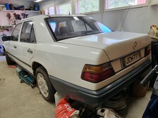 Mercedes-Benz 200