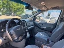 Hyundai H1 Van
