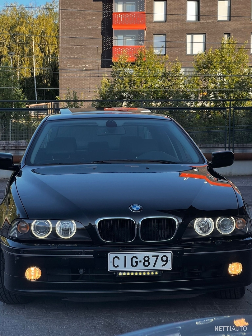 1 / 23