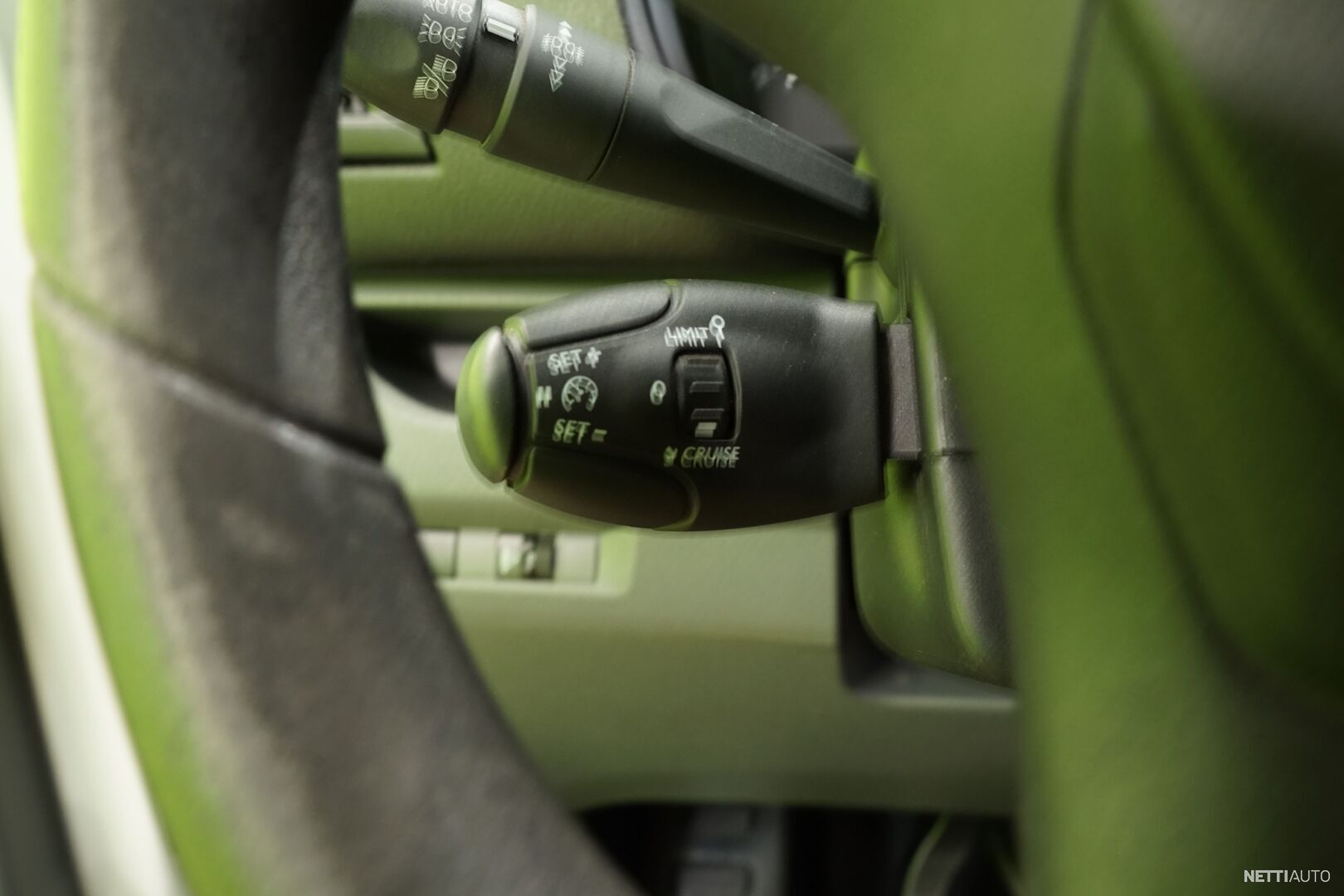 15 / 22