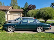 Jaguar XJ8