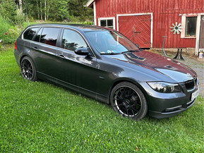BMW 330