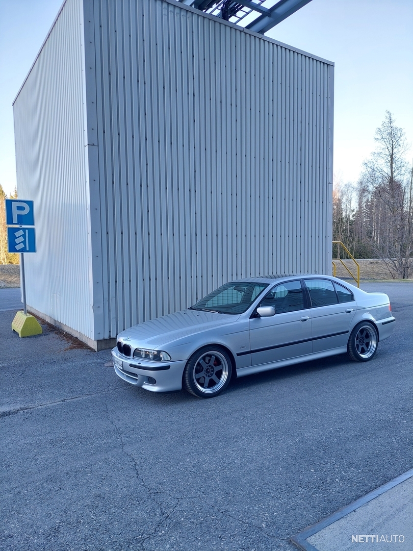 4 / 23