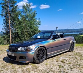 BMW 323
