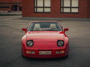 Porsche 944