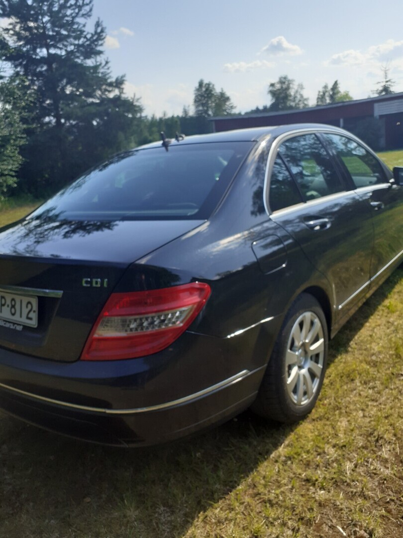 Mercedes-Benz C CDI BE Premium Business 2011, photo 6/10