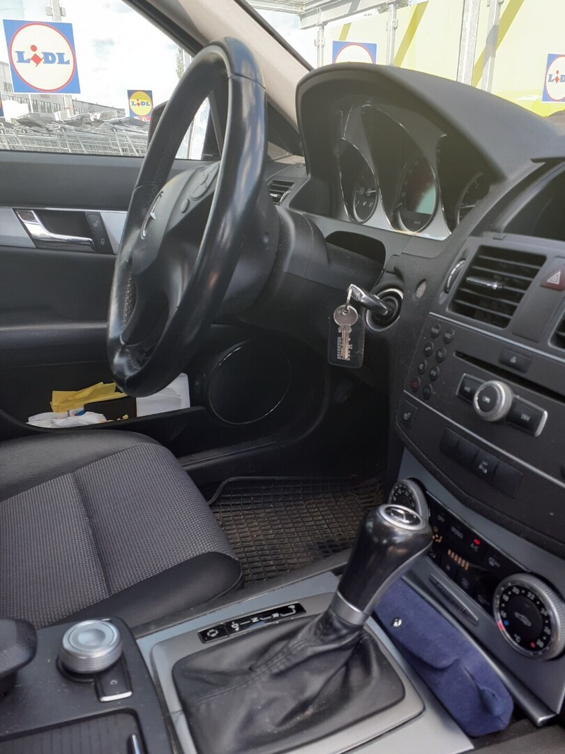 Mercedes-Benz C CDI BE Premium Business 2011, photo 7/10