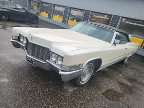 Cadillac De Ville