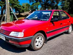 Peugeot 405