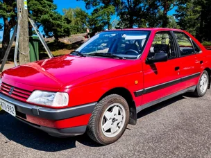 Peugeot 405