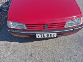 Peugeot 405