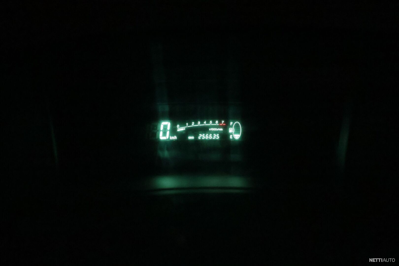 18 / 19