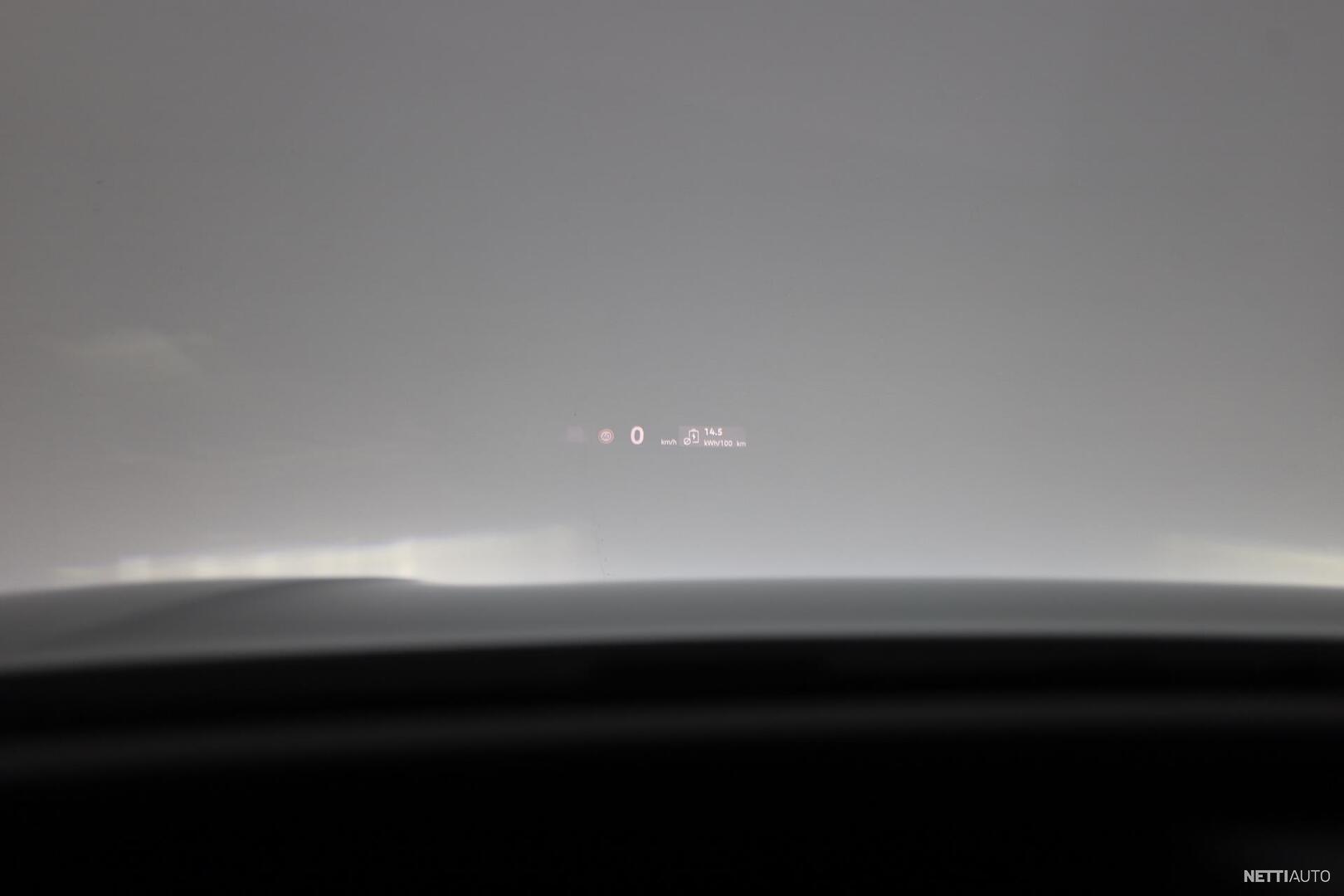 19 / 23