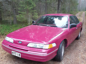 Ford Crown Victoria
