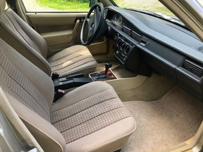 Mercedes-Benz 190
