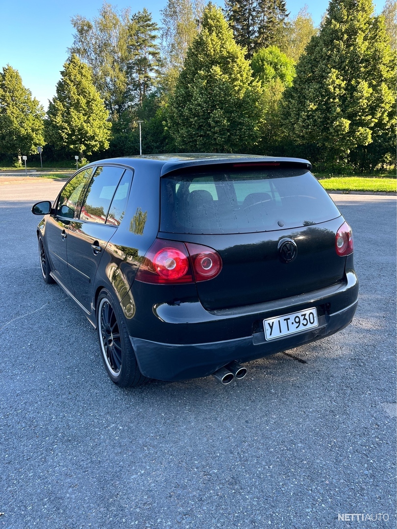 7 / 12