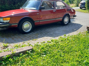 Saab 900