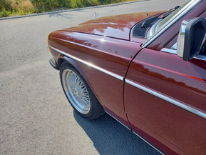 Mercedes-Benz 220