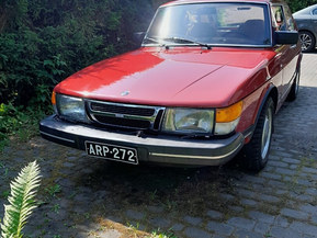 Saab 900